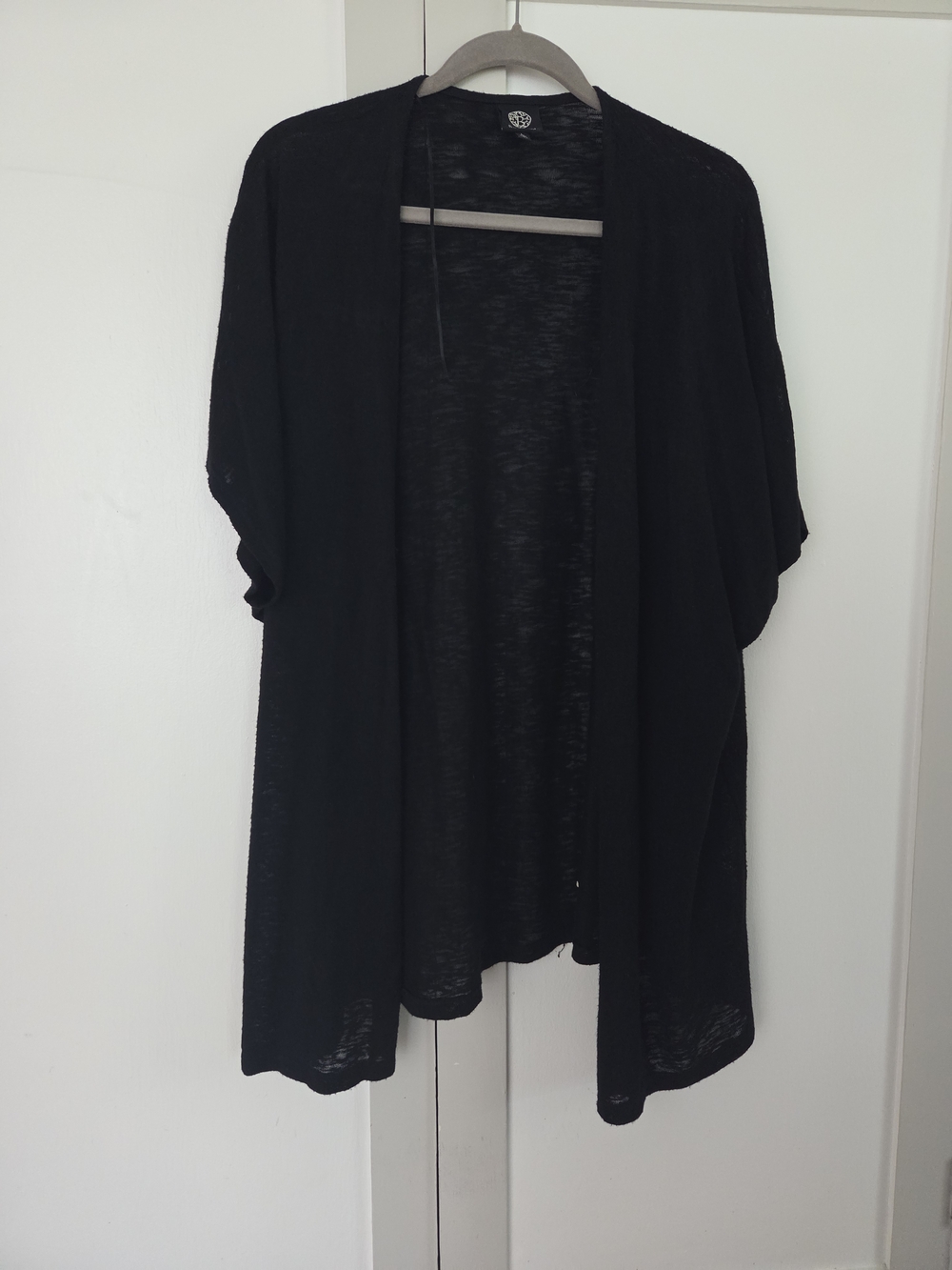 bobeau Black Open-Front Short Sleeve Cardigan